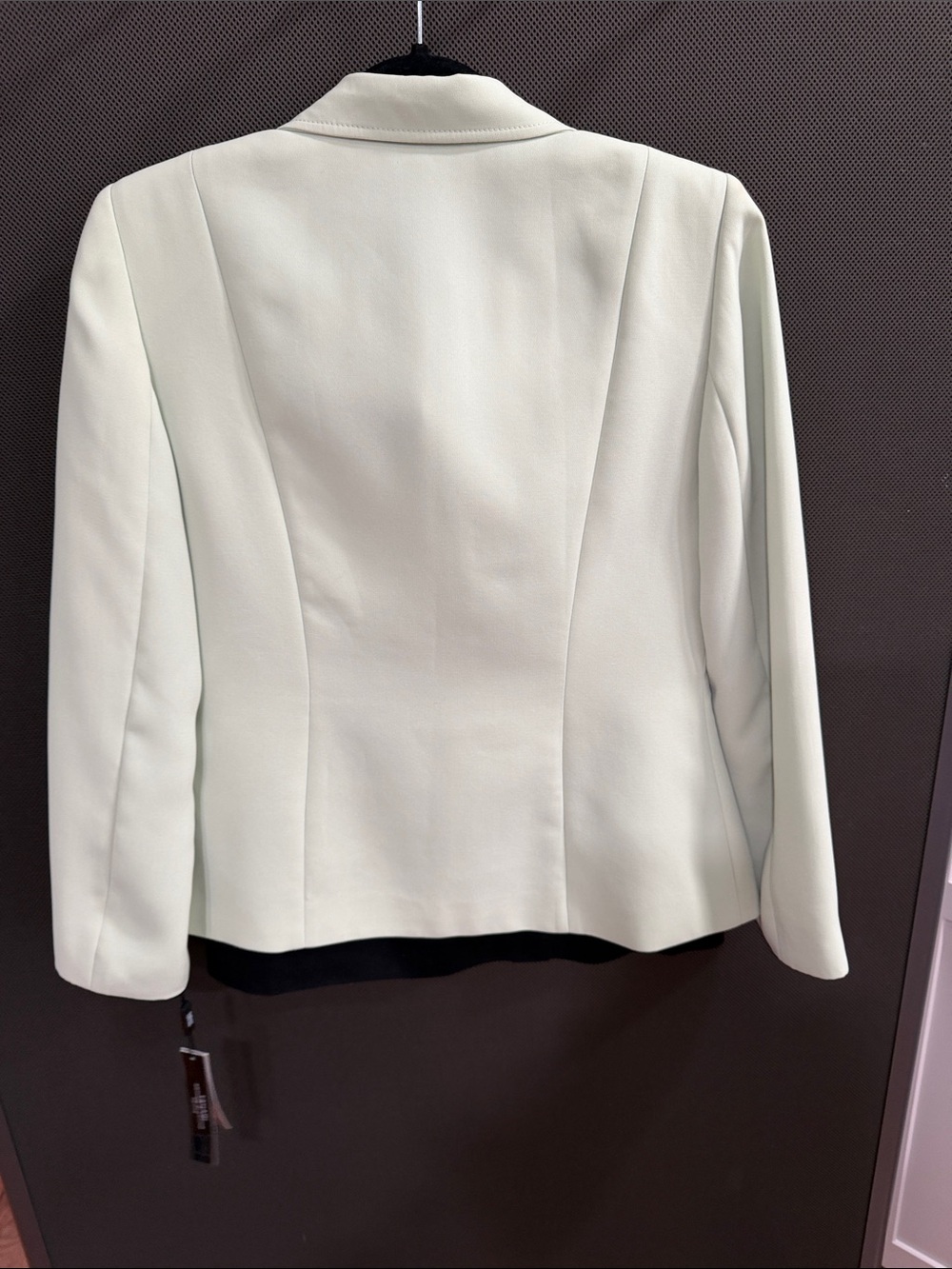 NWT Tahari suit size 6P - Picture 4 of 6